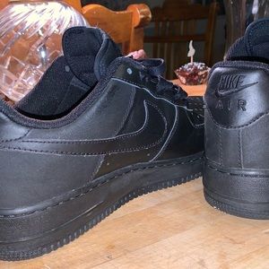 Nike Air Force Ones * Triple Black * Size 11 *